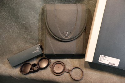 Swarovski 10x42 EL Binoculars like new in the box - Image 2 of 7