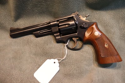 S+W Model 28 no dash,Diamond N Frame grips - Image 1 of 14