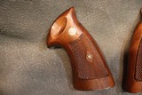 S+W early N frame diamond target grips - Image 2 of 5