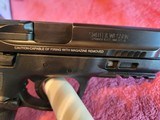 Smith & Wesson M&P9mm - 2 of 9