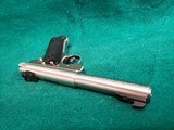 RUGER STANDARD AUTO MARK II TARGET - .22 LR. STAINLESS. 5.5 INCH BARREL. W-ONE MAG. NICE BORE!. MFG. IN 1986 - 15 of 15