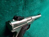 RUGER STANDARD AUTO MARK II TARGET - .22 LR. STAINLESS. 5.5 INCH BARREL. W-ONE MAG. NICE BORE!. MFG. IN 1986 - 8 of 15