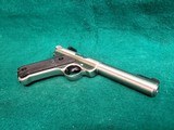 RUGER STANDARD AUTO MARK II TARGET - .22 LR. STAINLESS. 5.5 INCH BARREL. W-ONE MAG. NICE BORE!. MFG. IN 1986 - 10 of 15