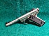 RUGER STANDARD AUTO MARK II TARGET - .22 LR. STAINLESS. 5.5 INCH BARREL. W-ONE MAG. NICE BORE!. MFG. IN 1986 - 4 of 15
