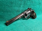 Colt - TROOPER MK V. BLUED. DOUBLE ACTION. 6 INCH VENT RIB BARREL. PACHMAYR GRIPS. NICE BORE! MFG. IN 1985 - .357 MAGNUM - 5 of 23
