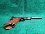 COLT - WOODSMAN MATCH TARGET 1ST SERIES 6.5 INCH BARREL. ENGRAVED BY BILL SEVERSON GOLD INLAYS. GORGEOUS W-MINTY BORE! MFG 1939 - .22 LR - 8 of 26