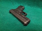 Glock - MODEL 30S. BLACK. 3.75 INCH BARREL. W-FACTORY CASE AND ONE 10 ROUND MAGAZINE. NEARLY NEW! - 45 ACP - 16 of 18