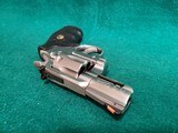 COLT - KING COBRA. DOUBLE ACTION. VERY RARE W-2.5 INCH BARREL. STAINLESS STEEL. MFG IN 1988. EXCELLENT CONDITION! MINTY BORE! - .357 MAGNUM - 18 of 18