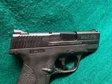 Smith & Wesson - MODEL M&P9 SHIELD. BLACK. 3 INCH BARREL. W-ONE 8 ROUND MAG. MINTY BORE! GREAT CONDITION! - 9mm Luger - 17 of 20