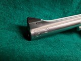 RUGER - SECURITY SIX. STAINLESS. DOUBLE ACTION. 6 INCH BARREL. ENGRAVED BY CLINT FINLEY.GORGEOUS! MFG. IN 1977 - .357 MAGNUM - 17 of 21
