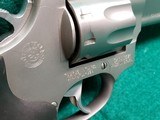 Taurus - TRACKER MODEL 991. STAINLESS. 6.5 INCH BARREL. DOUBLE ACTION. 9 SHOT. LARGE FRAME. MINTY BORE! VERY NICE! - .22 Magnum - 13 of 17