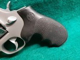 Taurus - TRACKER MODEL 991. STAINLESS. 6.5 INCH BARREL. DOUBLE ACTION. 9 SHOT. LARGE FRAME. MINTY BORE! VERY NICE! - .22 Magnum - 17 of 17