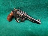 Smith & Wesson - MODEL 10-5. BLUED. DOUBLE ACTION. 4 INCH PINNED BARREL. NICE BORE! MFG. 1975-1976 - .38 Special - 3 of 24