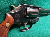 Smith & Wesson - MODEL 10-5. BLUED. DOUBLE ACTION. 4 INCH PINNED BARREL. NICE BORE! MFG. 1975-1976 - .38 Special - 21 of 24