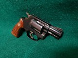Smith & Wesson - MODEL 36 CHIEFS SPECIAL - BLUED 1.75 INCH BARREL DOUBLE ACTION 5-SHOT. W-BOX AND PAPERS. W-MINTY BORE! MFG. IN 1982- .38 SPECIAL - 4 of 24