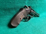 Smith & Wesson - MODEL 15-4. BLUED. DOUBLE ACTION. 4 INCH BARREL. PACHMAYR GRIPS. BEAUTIFUL GUN W-NICE BORE! MFG. IN 1981 - .38 SPECIAL - 2 of 25