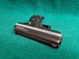 Hi-Point - MODEL C9. 2-TONE. 3.5 INCH BARREL. W-ONE MAGAZINE. GOOD BORE. - 9mm Luger - 8 of 21