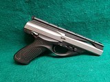 Beretta - U22 NEOS. TWO-TONE. IN ORIGINAL CASE. 4.5 INCH BARREL. W-2 MAGS. MINTY BORE! NEAR NEW! MFG. IN 2002 - .22 Long Rifle - 2 of 24