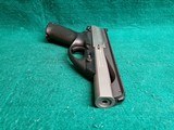 Beretta - U22 NEOS. TWO-TONE. IN ORIGINAL CASE. 4.5 INCH BARREL. W-2 MAGS. MINTY BORE! NEAR NEW! MFG. IN 2002 - .22 Long Rifle - 10 of 24