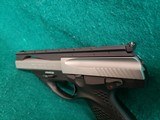 Beretta - U22 NEOS. TWO-TONE. IN ORIGINAL CASE. 4.5 INCH BARREL. W-2 MAGS. MINTY BORE! NEAR NEW! MFG. IN 2002 - .22 Long Rifle - 20 of 24