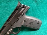 Smith & Wesson - 22A-1. FULL RAIL. 7" BARREL. W-ORIGINAL CASE AND MANUAL. NO MAGAZINE. NICE BORE! MFG. IN 2008 - .22 LR - 14 of 20