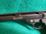 Smith & Wesson - 22A-1. FULL RAIL. 7" BARREL. W-ORIGINAL CASE AND MANUAL. NO MAGAZINE. NICE BORE! MFG. IN 2008 - .22 LR - 16 of 20