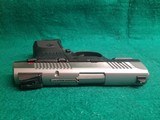 Ruger - SR9C. SUB-COMPACT CCW PISTOL. 3.5" BARREL. W-ONE 10 ROUND MAG. IN FACTORY CASE. NEAR MINT! - 9mm Luger - 18 of 21