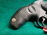 Taurus - 605 PROTECTOR POLY. 5-SHOT. 2 INCH BARREL. BRAND NEW IN BOX! GREAT LIGHTWEIGHT CARRY REVOLVER! - .357 Magnum - 12 of 22