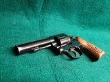 SMITH & WESSON - MODEL 10-6. BLUED. 4" PINNED HEAVY BARREL. NICE VINTAGE REVOLVER. MFG. CIRCA 1970'S - .38 SPECIAL - 7 of 17
