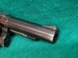 SMITH & WESSON - MODEL 10-6. BLUED. 4" PINNED HEAVY BARREL. NICE VINTAGE REVOLVER. MFG. CIRCA 1970'S - .38 SPECIAL - 11 of 17