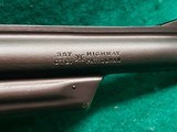 Smith & Wesson - MODEL 28-2 "HIGHWAY PATROLMAN". BLUED. 6 INCH BARREL. PINNED AND RECESSED. MFG. IN 1980 - .357 Magnum - 8 of 23