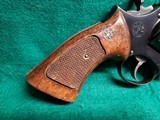 LLAMA - COMANCHE. DOUBLE ACTION REVOLVER. BLUED. 4" BARREL. NICE BORE! MFG. IN 1976 - .357 MAGNUM - 16 of 19