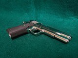 COLT - 1911 GOVERNMENT. SERIES 80. W-MAG. *RARE FACTORY ULTIMATE BRIGHT STAINLESS FINISH* MFG. IN 1996. IN CASE. VERY NICE! - .45 ACP - 10 of 19