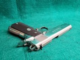 COLT - 1911 GOVERNMENT. SERIES 80. W-MAG. *RARE FACTORY ULTIMATE BRIGHT STAINLESS FINISH* MFG. IN 1996. IN CASE. VERY NICE! - .45 ACP - 17 of 19