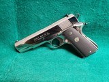 COLT - 1911 GOVERNMENT. SERIES 80. W-MAG. *RARE FACTORY ULTIMATE BRIGHT STAINLESS FINISH* MFG. IN 1996. IN CASE. VERY NICE! - .45 ACP - 4 of 19