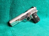 COLT - 1911 GOVERNMENT. SERIES 80. W-MAG. *RARE FACTORY ULTIMATE BRIGHT STAINLESS FINISH* MFG. IN 1996. IN CASE. VERY NICE! - .45 ACP - 5 of 19