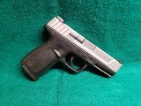 SMITH & WESSON - SD40 VE. 4" BARREL. W-ONE 10 ROUND MAG. EXCELLENT CONDITION! MINTY BORE! - .40 S&W - 1 of 16