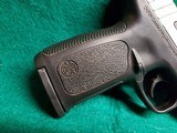 SMITH & WESSON - SD40 VE. 4" BARREL. W-ONE 10 ROUND MAG. EXCELLENT CONDITION! MINTY BORE! - .40 S&W - 7 of 16