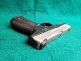 SMITH & WESSON - SD40 VE. 4" BARREL. W-ONE 10 ROUND MAG. EXCELLENT CONDITION! MINTY BORE! - .40 S&W - 16 of 16
