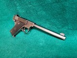 HI-STANDARD - MODEL B. BLUED. 6.5" BBL. W-ONE MAGAZINE. MINTY BORE! MFG. IN 1939 - .22 LR - 3 of 16