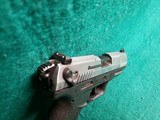 Walther - MODEL P22. GRAY STRIPED FRAME. W-ONE MAGAZINE. 3.25 INCH BARREL. NICE BORE! - .22 LR - 10 of 21