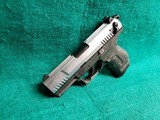 Walther - MODEL P22. GRAY STRIPED FRAME. W-ONE MAGAZINE. 3.25 INCH BARREL. NICE BORE! - .22 LR - 5 of 21