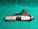 Walther - MODEL P22. GRAY STRIPED FRAME. W-ONE MAGAZINE. 3.25 INCH BARREL. NICE BORE! - .22 LR - 15 of 21