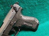 Walther - MODEL P22. GRAY STRIPED FRAME. W-ONE MAGAZINE. 3.25 INCH BARREL. NICE BORE! - .22 LR - 7 of 21