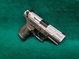 Walther - MODEL P22. GRAY STRIPED FRAME. W-ONE MAGAZINE. 3.25 INCH BARREL. NICE BORE! - .22 LR - 2 of 21