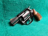 SMITH & WESSON - MODEL 37. AIRWEIGHT REVOLVER. BLUED. 1.78" BBL. VERY NICE! MFG. IN 1981 - .38 SPECIAL - 6 of 17