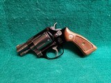 SMITH & WESSON - MODEL 37. AIRWEIGHT REVOLVER. BLUED. 1.78" BBL. VERY NICE! MFG. IN 1981 - .38 SPECIAL - 4 of 17