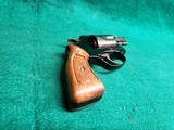 SMITH & WESSON - MODEL 37. AIRWEIGHT REVOLVER. BLUED. 1.78" BBL. VERY NICE! MFG. IN 1981 - .38 SPECIAL - 10 of 17