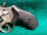 SMITH & WESSON - MODEL 686-6 PLUS*. 7-SHOT. STAINLESS. 3" BBL. W-CASE. VERY NICE! - .357 MAGNUM - 17 of 19