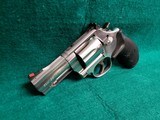 SMITH & WESSON - MODEL 686-6 PLUS*. 7-SHOT. STAINLESS. 3" BBL. W-CASE. VERY NICE! - .357 MAGNUM - 7 of 19